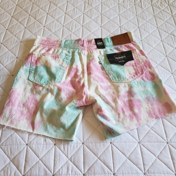 Levi's 501 '93 Shorts with tags - Picture 3 of 4